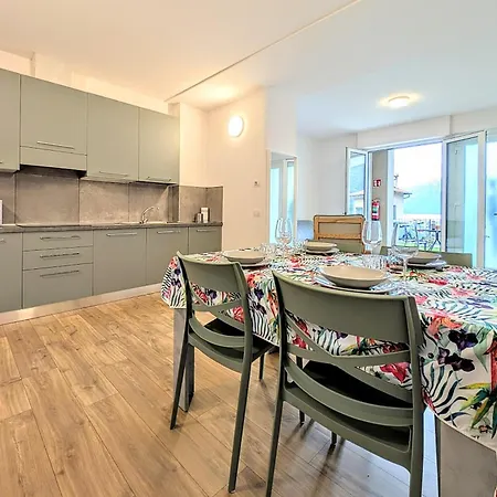 Le Rondini Apartment *